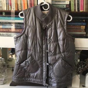 Puffy vest